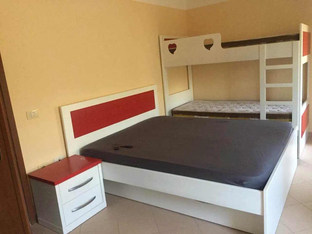 Kompleksi Bardh E Blu Otel Shëngjin Arnavutluk